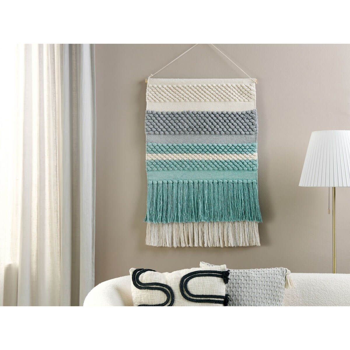 Dekoracja ścienna z frędzlami wielokolorowa PARIKO