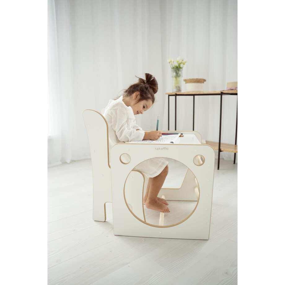 Krzesełko dla dziecka Z IMIENIEM