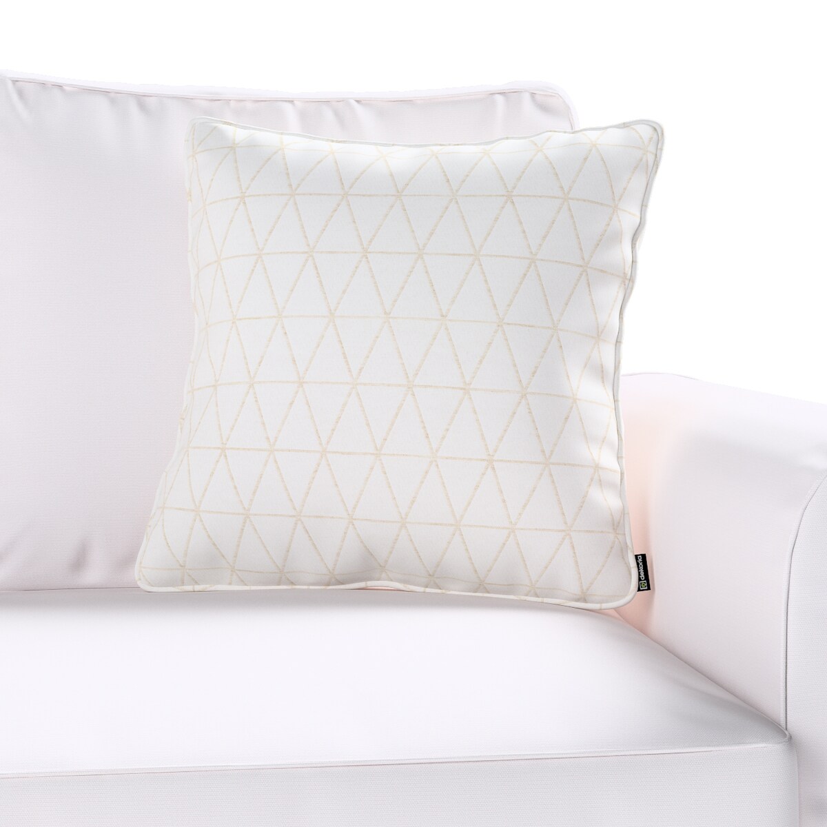 Poszewka Gabi na poduszkę 45x45 beżowe trójkąty na kremowo-białym tle