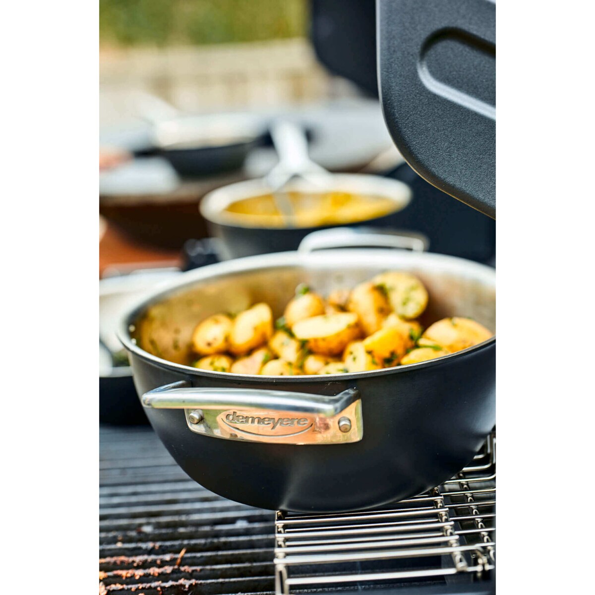 DEMEYERE BLACK 5 Patelnia głęboka 2H z pokrywką 24 cm