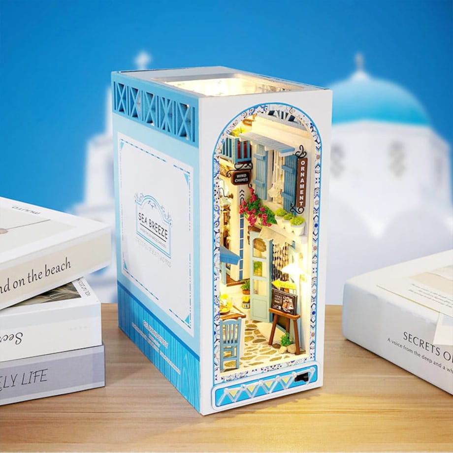 Miniaturowy domek Book Nook - Morska Bryza