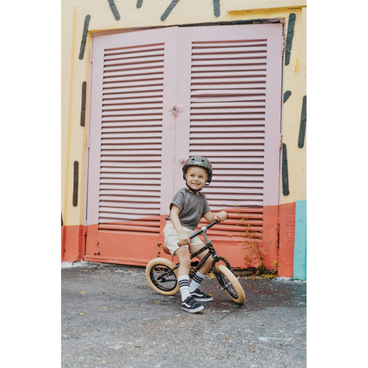 Banwood dziecięcy kask rowerowy Marest Allegra black