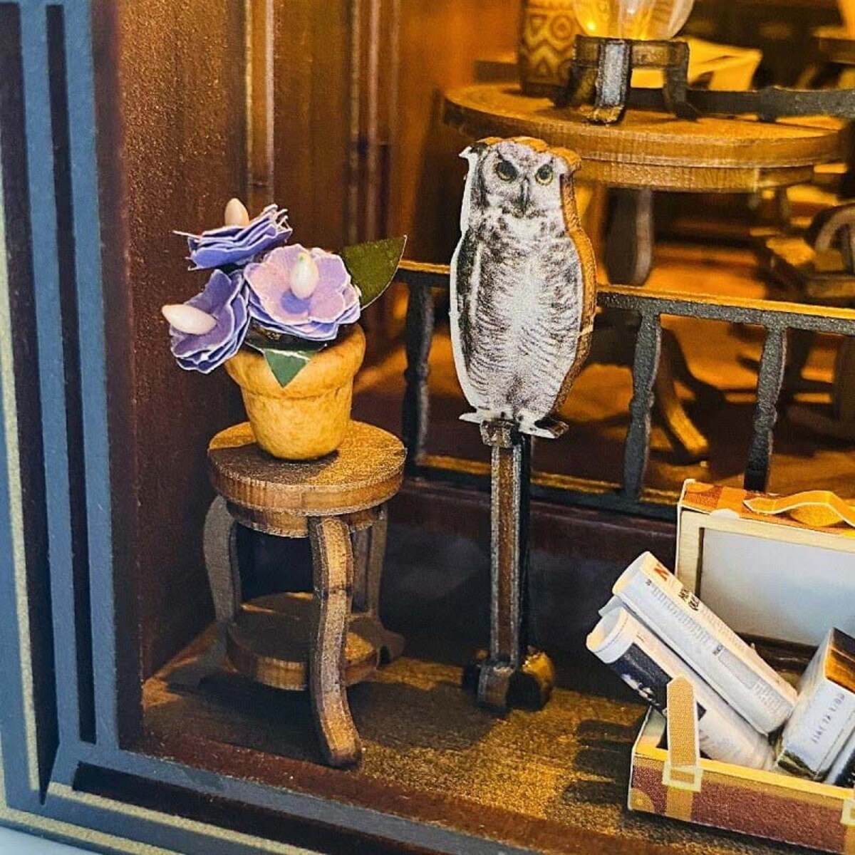 Miniaturowy domek Book Nook - Szkoła magii