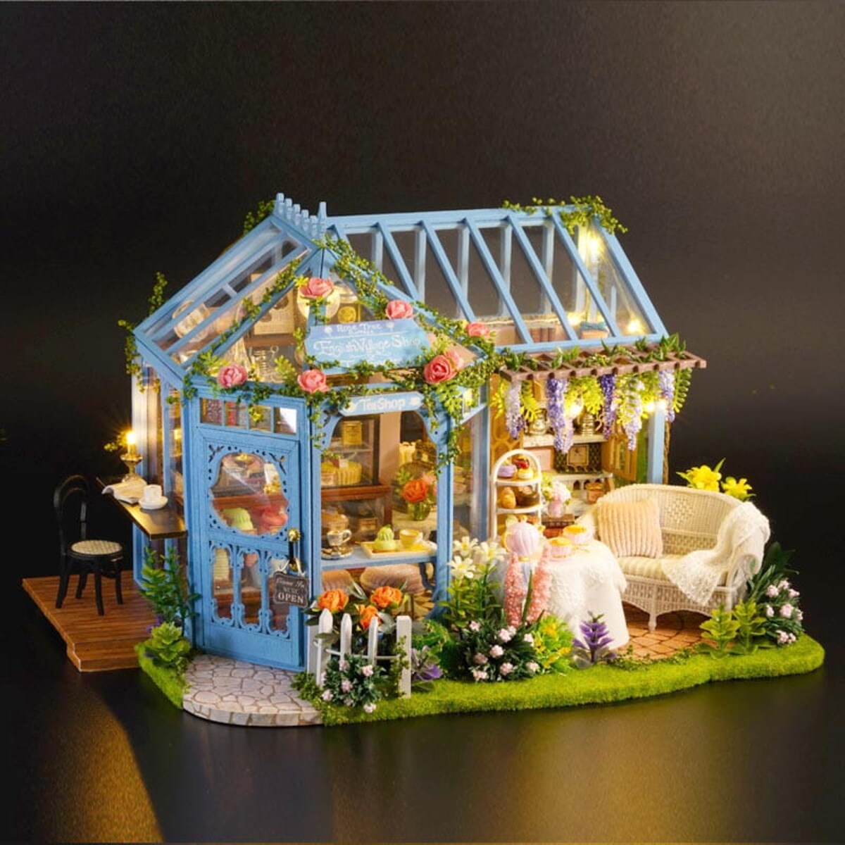 Miniaturowy domek - Różana herbaciarnia