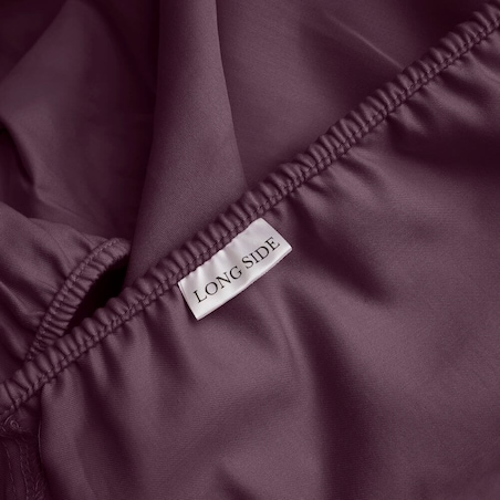 Prześcieradło satynowe z gumką royal purple 140 x 200 cm