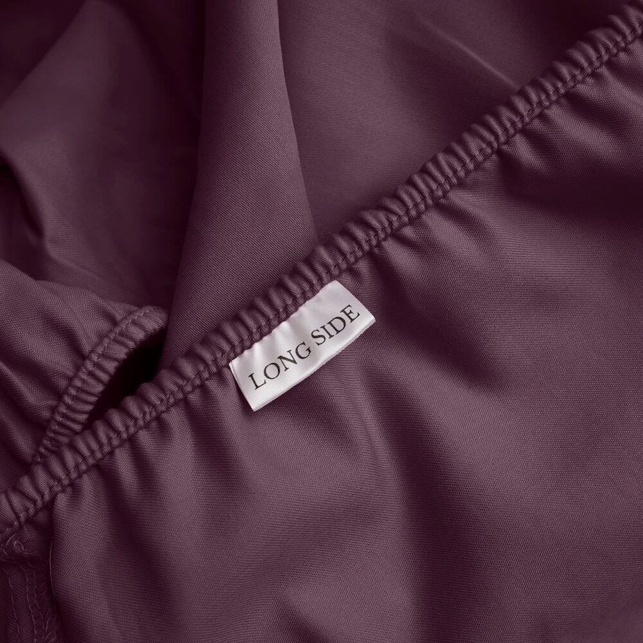 Prześcieradło satynowe z gumką royal purple 140 x 200 cm