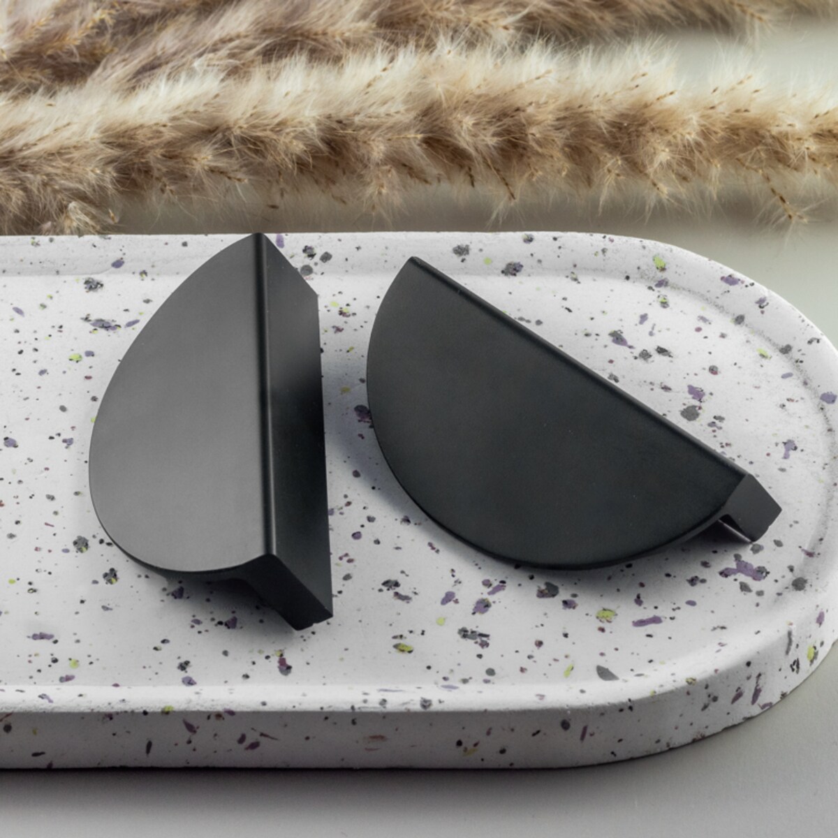 Uchwyt do mebli czarny blaszka okragły meblowy loft do szafek szuflad