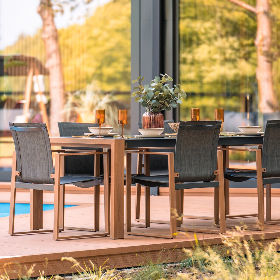 ZESTAW MEBLI JADALNIANYCH DUISBURG DLA 8 OSÓB