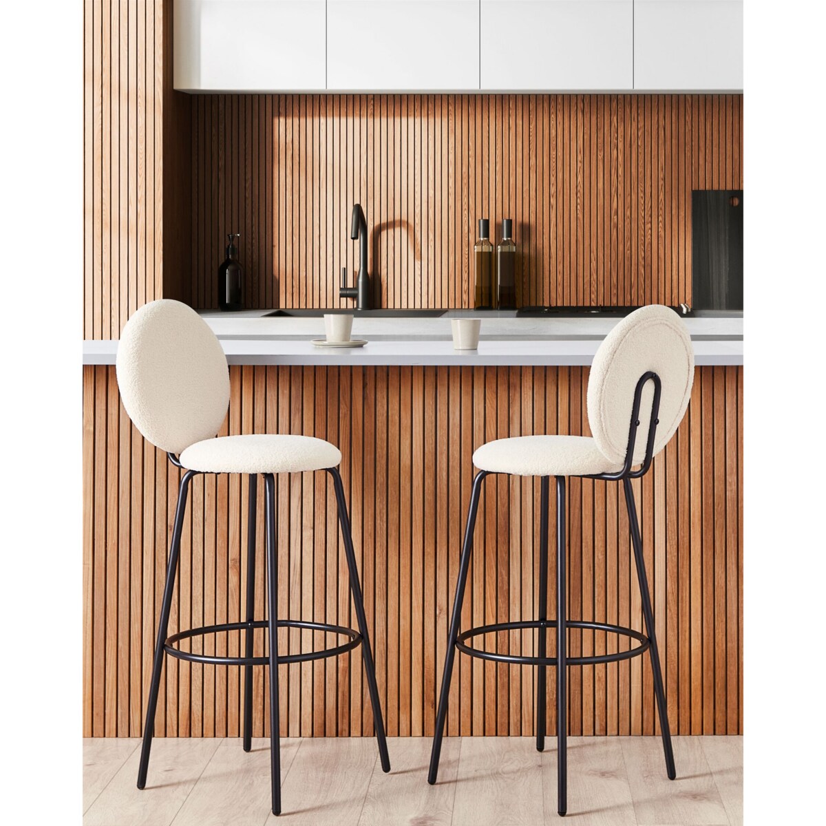 Zestaw 2 krzeseł barowych boucle jasnobeżowy EMERY