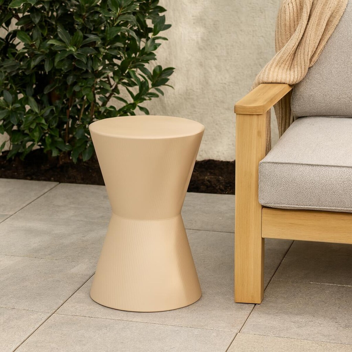 Stolik boczny do kanapy typu totem TOME, Ø 29 x 45 cm