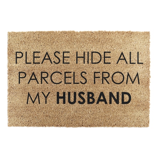 Wycieraczka please hide parcels