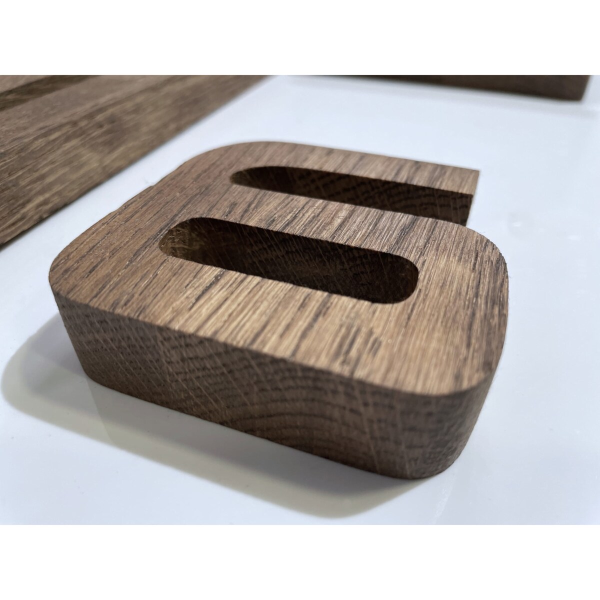 Drewniany zegar ścienny dębowy brązowy LAMELE 60cm