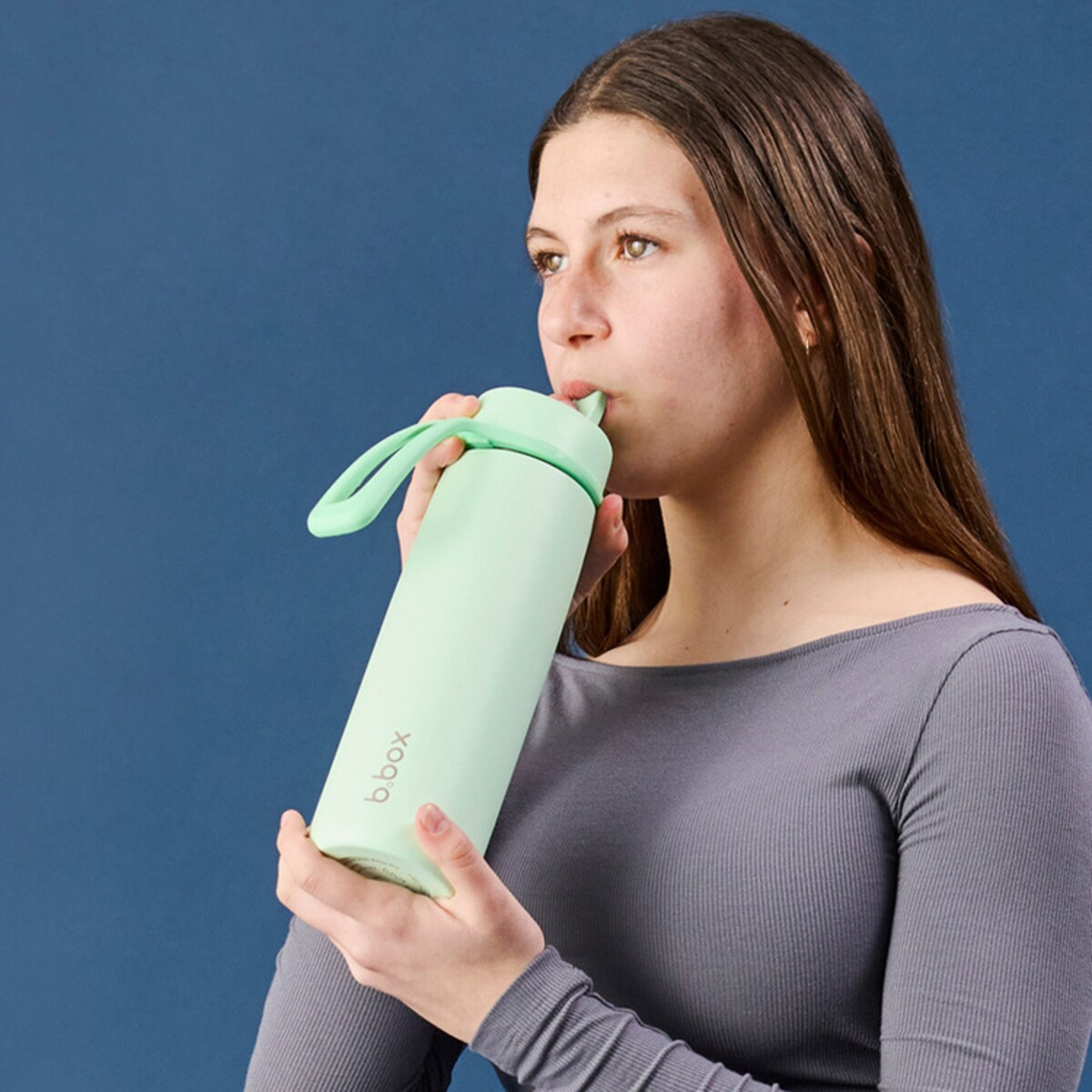 Butelka termiczna ze składanym ustnikiem - termos 690 ml dla dzieci i dorosłych Spearmint b.box