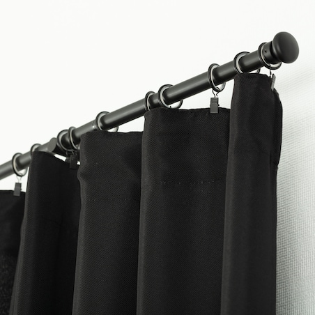 Zasłona BASIC na taśmie marszczącej 140x300cm czarny 1 szt. 140x300 czarny