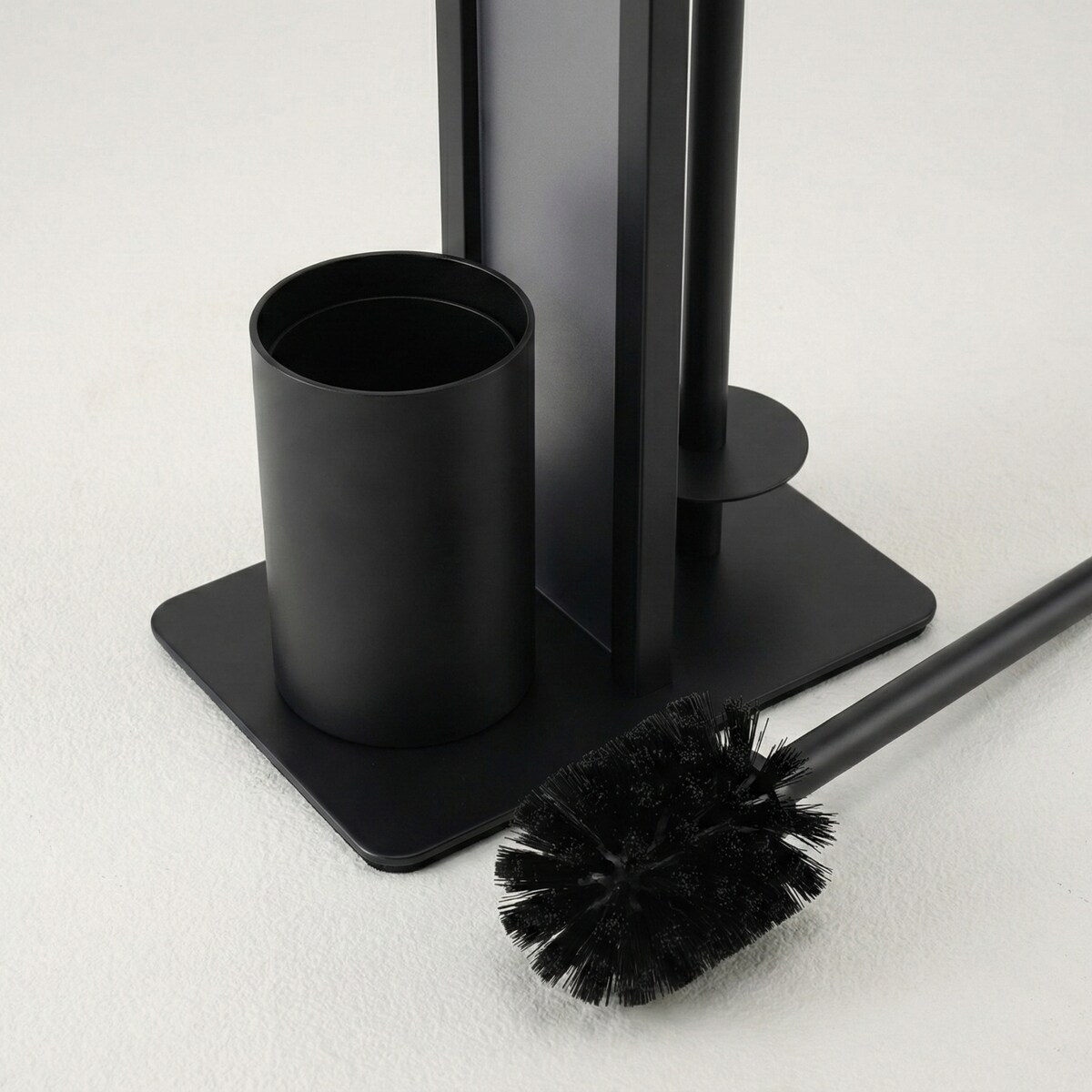 Stojak na papier toaletowy i szczotkę do WC z półką na telefon HYLLA,  65 cm