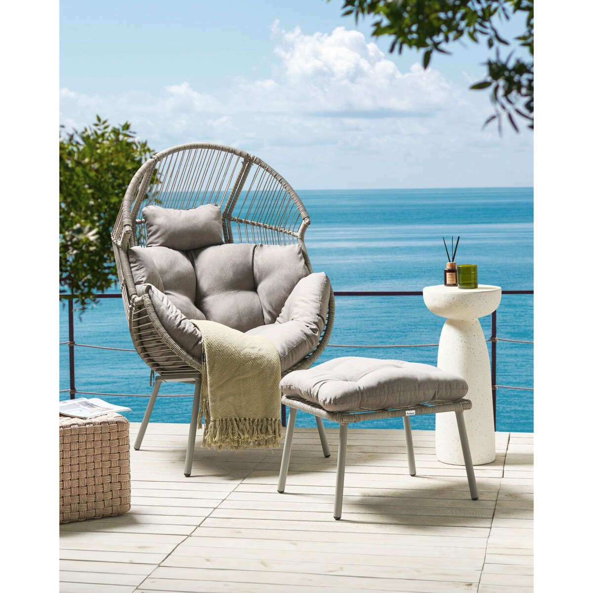 Fotel ogrodowy technorattan z podnóżkiem szary MURANO