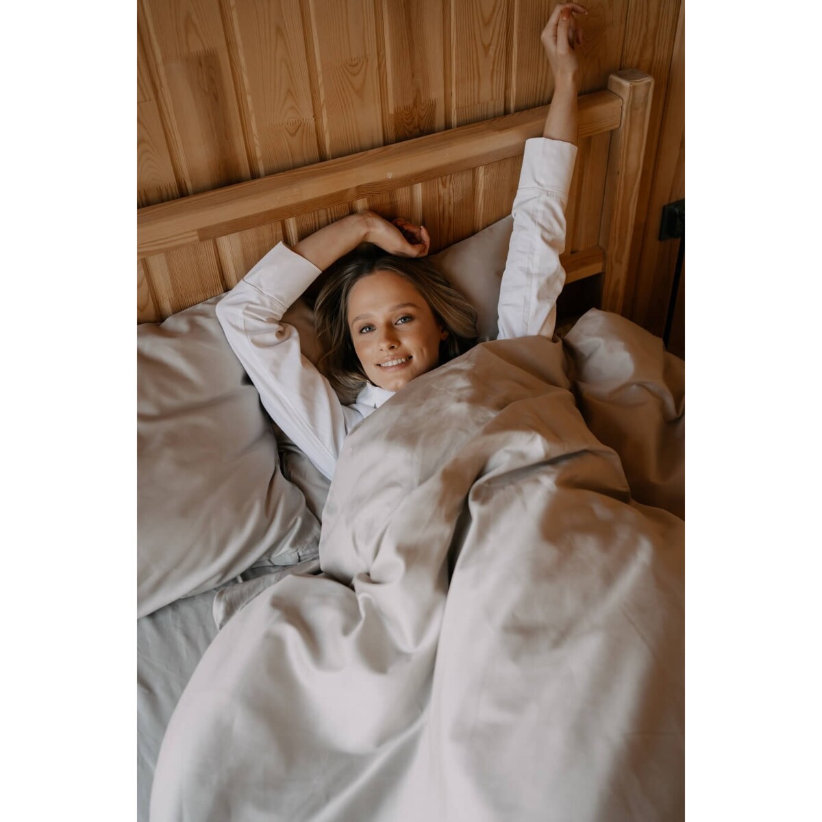 Pościel satynowa desert beige 200/200 + 2 x 50/60 cm