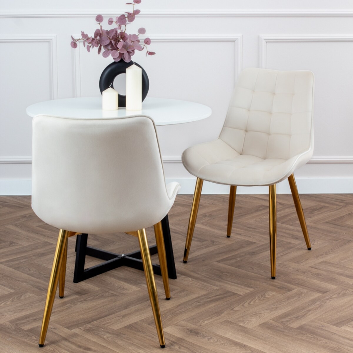 Krzesło tapicerowane welurowe beżowe pikowane glamour złote nogi