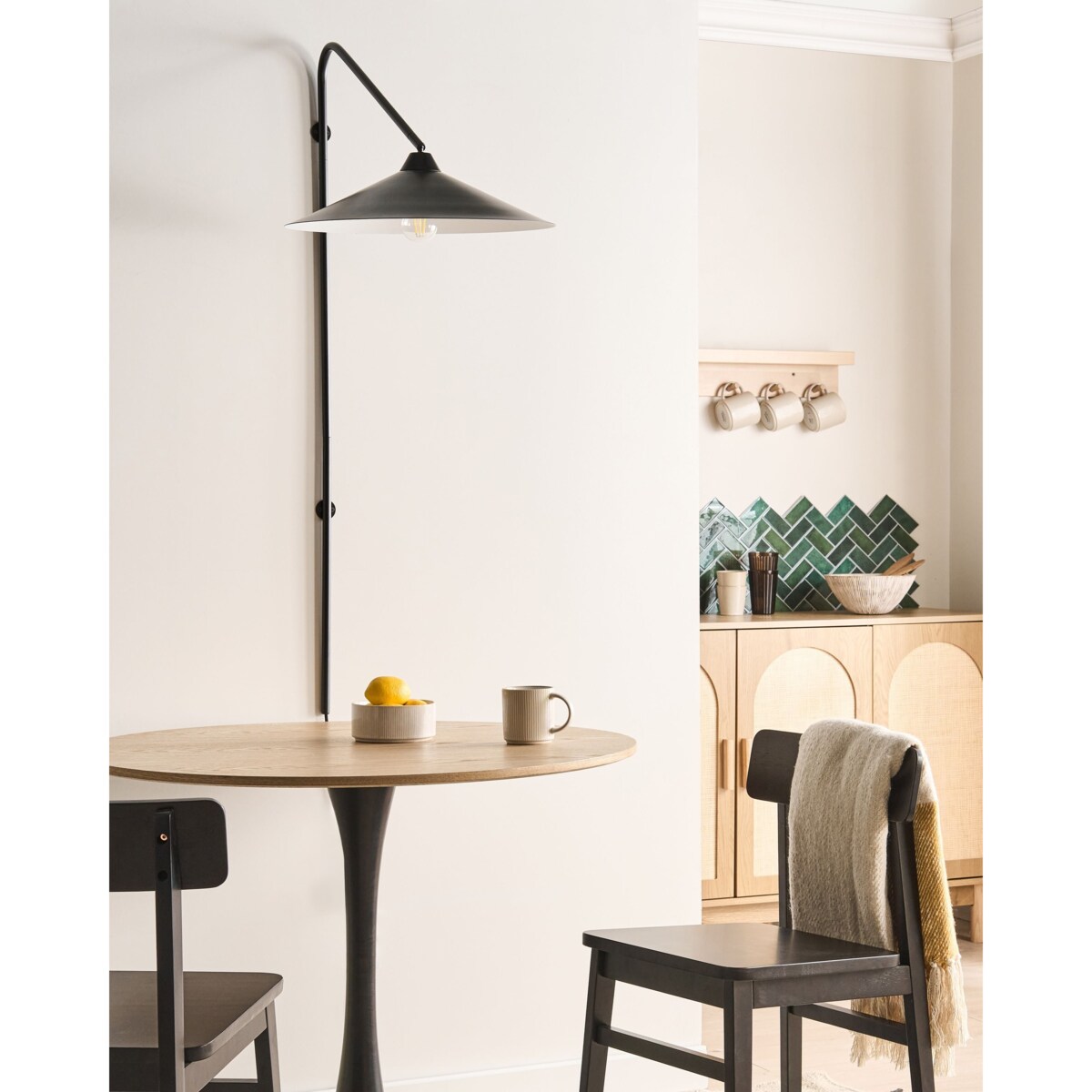 Lampa ścienna NENTON Czarny Metal