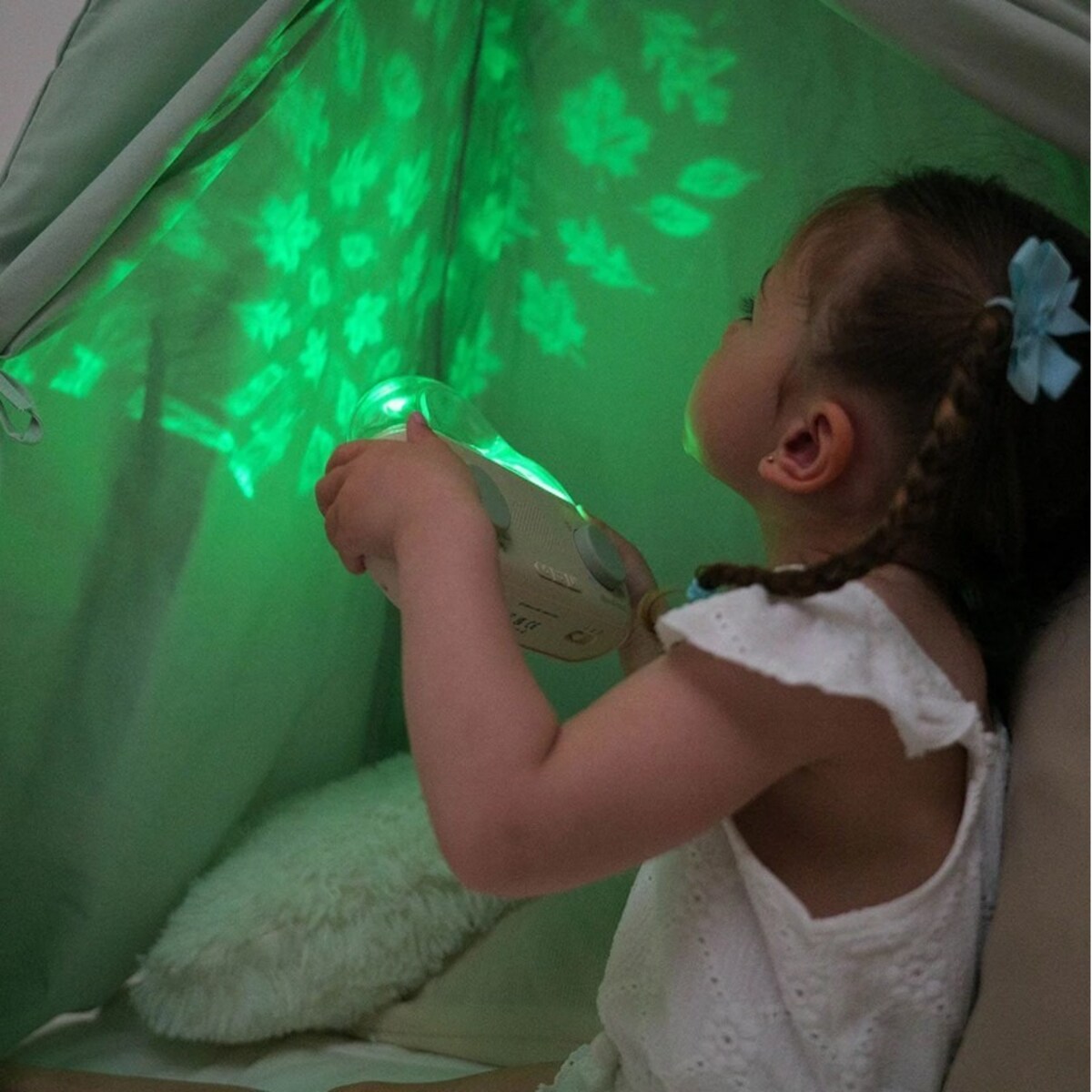 Muzyczny projektor z bajkami CloudBox - Wersja angielsko - hiszpańska