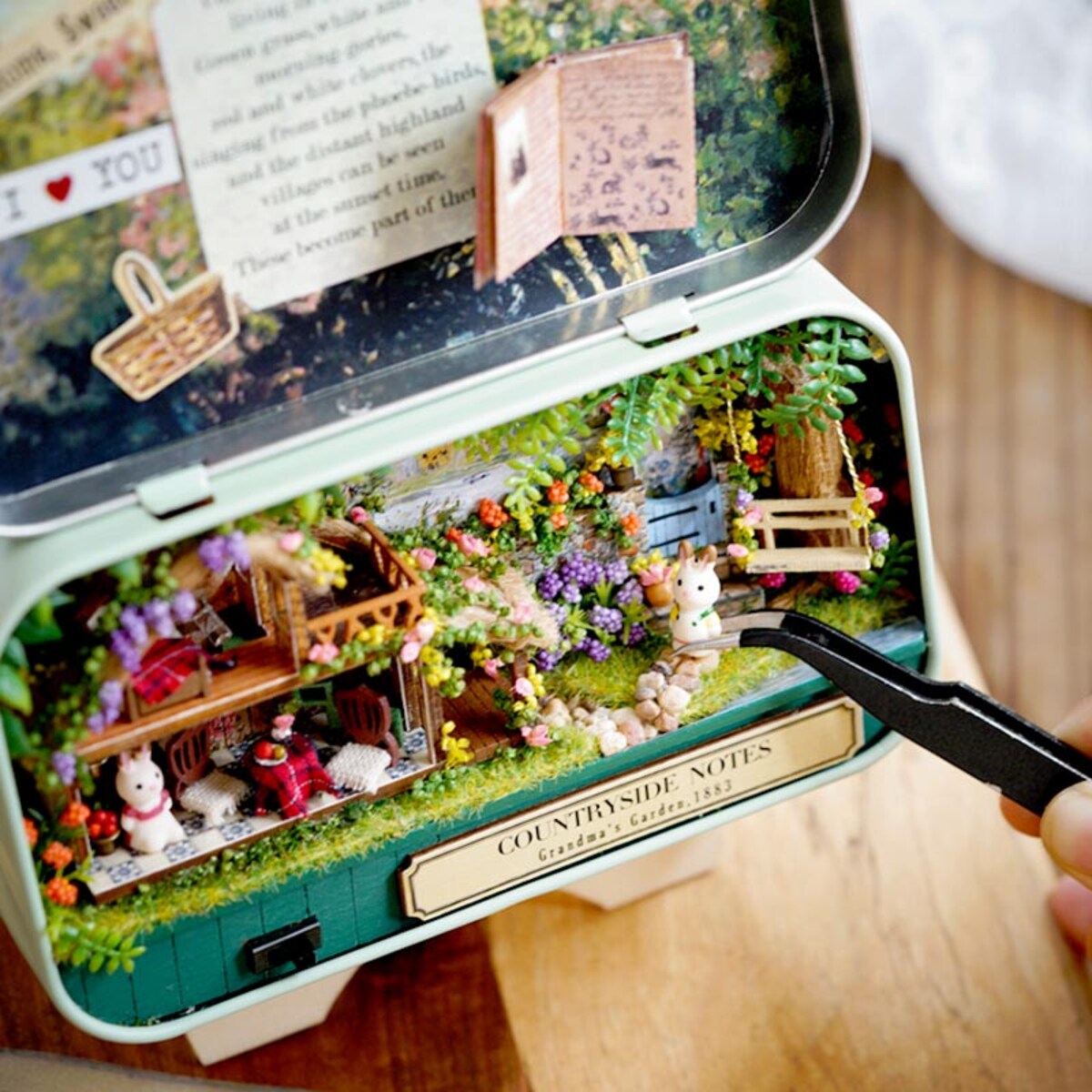 Miniaturowy domek DIY - Sielski zakątek