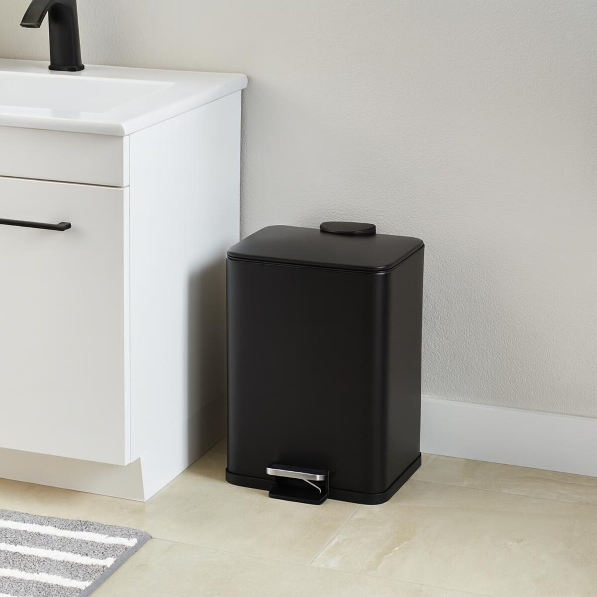 Metalowy kosz na śmieci DELTA, czarny, 20 l