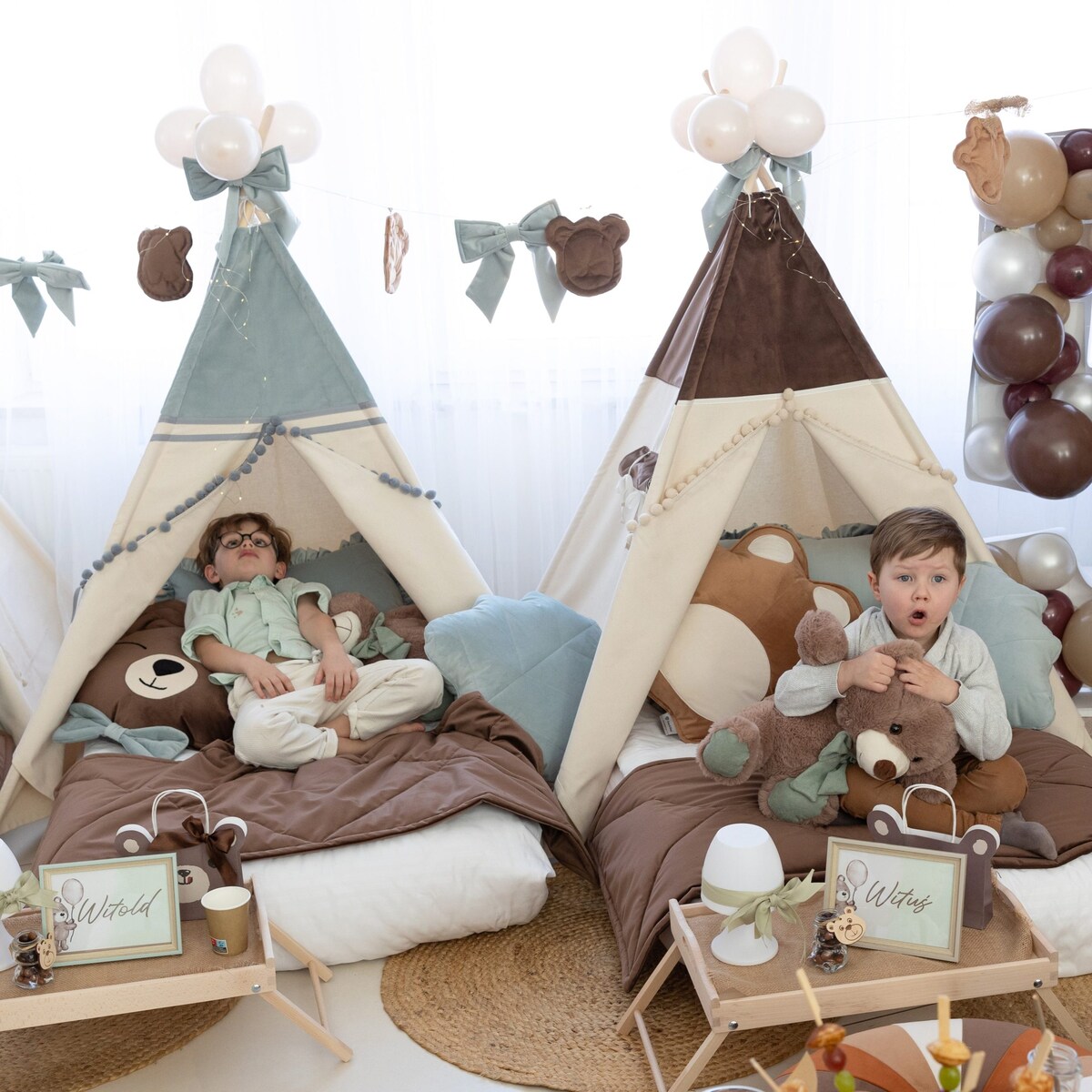 Poduszka miś - duża poducha velvet ciemny brąz