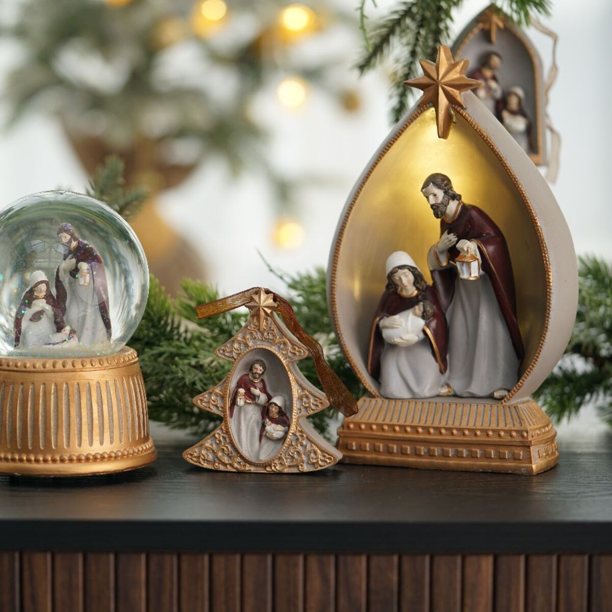 VILLA ITALIA Szopka bożonarodzeniowa LED 23 cm HOLY FAMILY