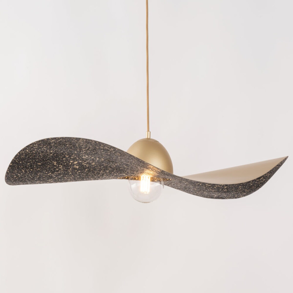 Metalowy zwis kuchenny KAPELLO wisząca lampa nad blat złota