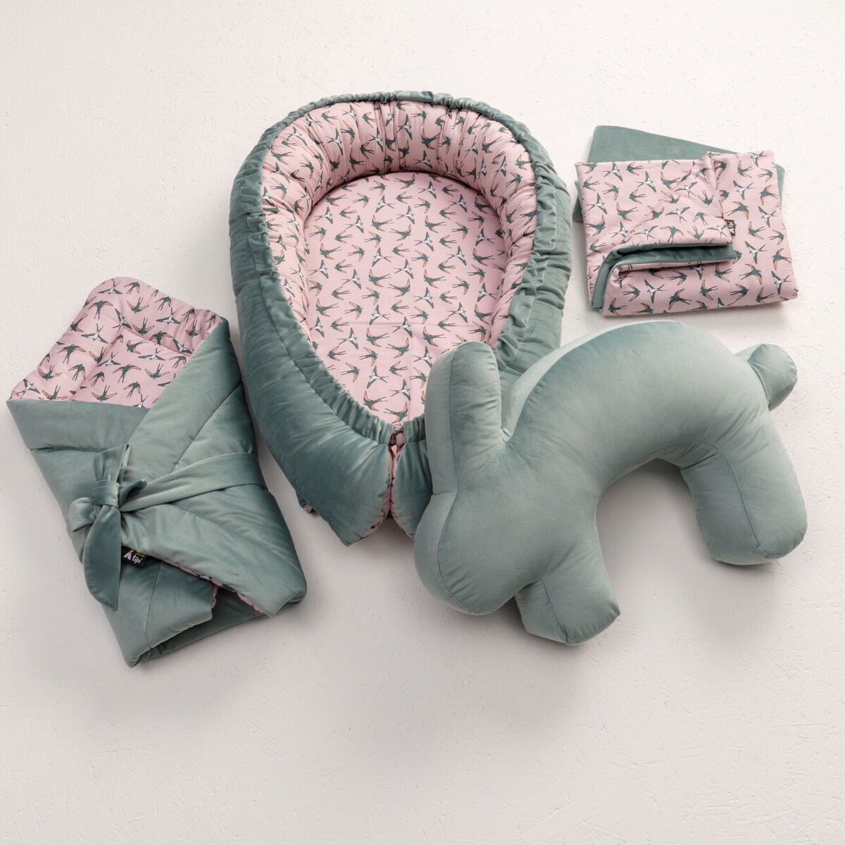 Rożek Velvet Nest Premium mint, 75x75cm