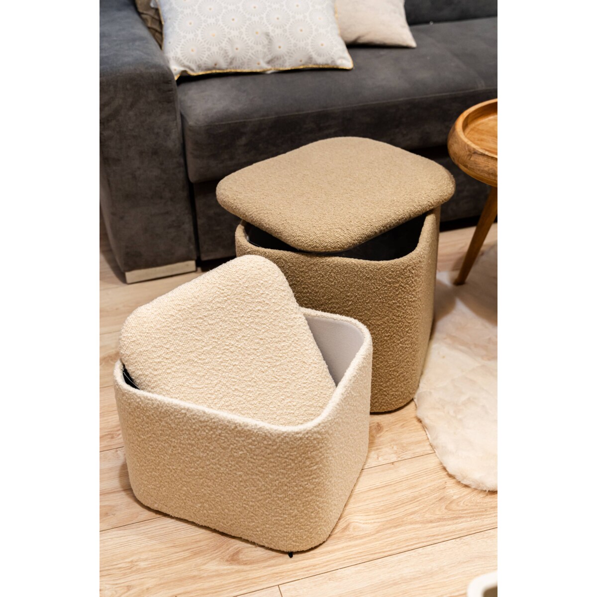 Pufy ze schowkiem bouclé DANI, zestaw 2 sztuki