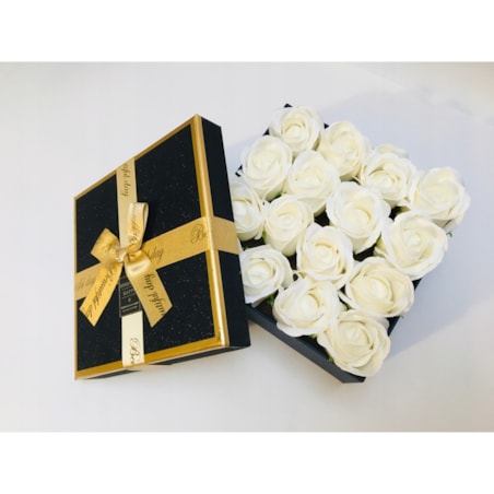 BOX PACHNĄCE białe RÓŻE MYDLANE GOTOWY PREZENT upominek urodziny ślub kwiat