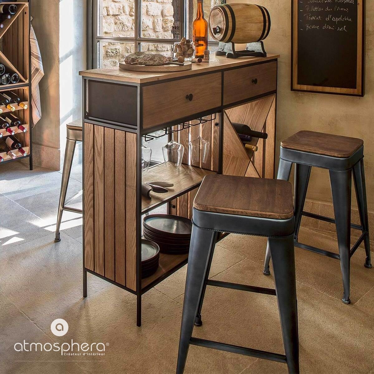 Taboret - stołek czteronożny, metalowy, barowy