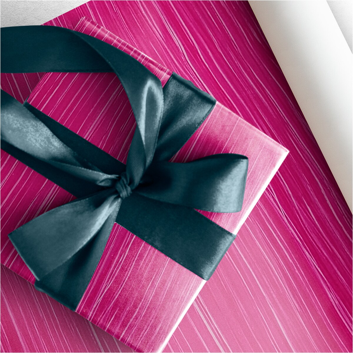 Papier Prezentowy Do Pakowania Prezentów 20 m MEGAROLKA Ozdobny Do Paczek Na Walentynki Urodziny