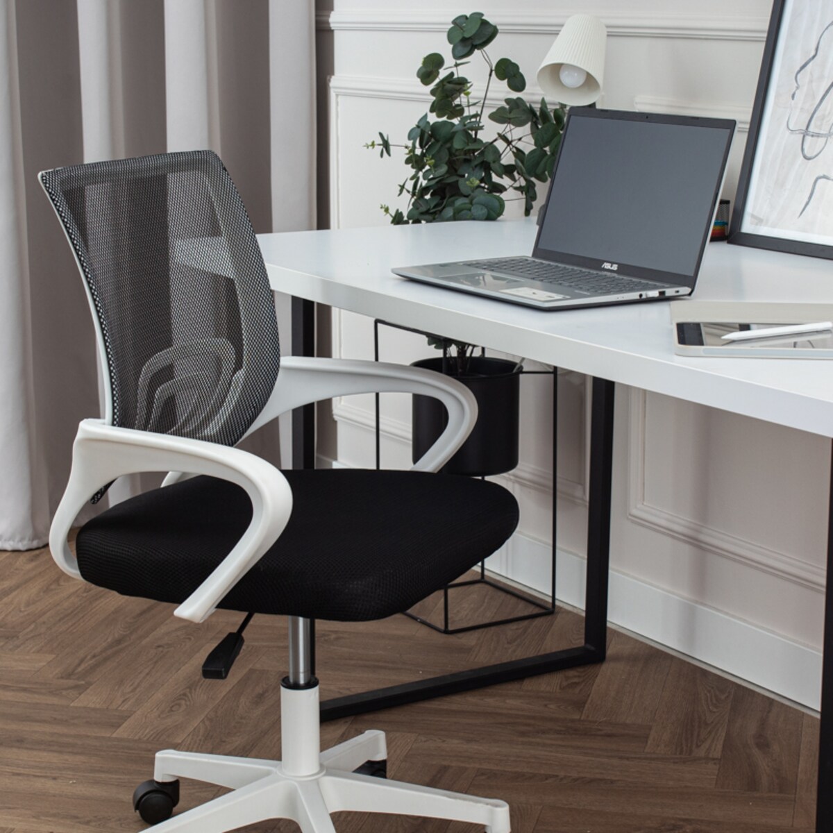 Krzesło biurowe fotel obrotowy regulowany młodzieżowy czarny