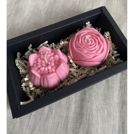 Zestaw prezentowy "Happy Day Flowers" świece ekologiczne sojowe różowe