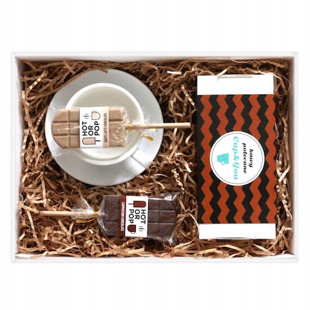 Duży Box podarunkowy zestaw 20 kaw aromatyzowanych z białą filiżanką gift