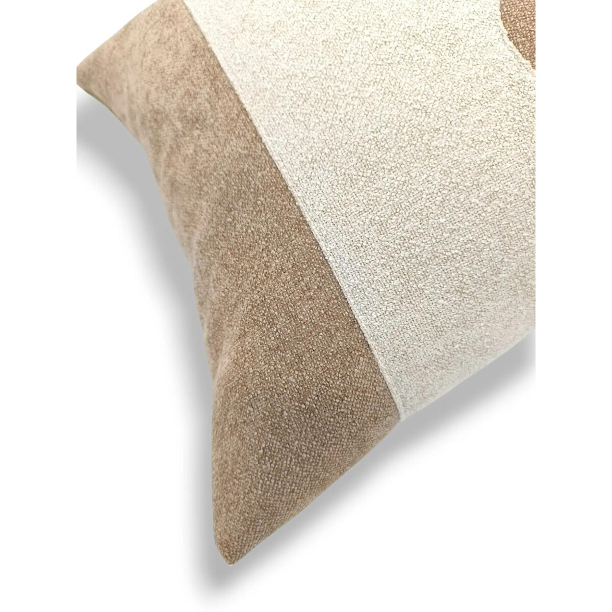 Nowoczesna kremowa poduszka dekoracyjna 45x45 Minimal – z beżem