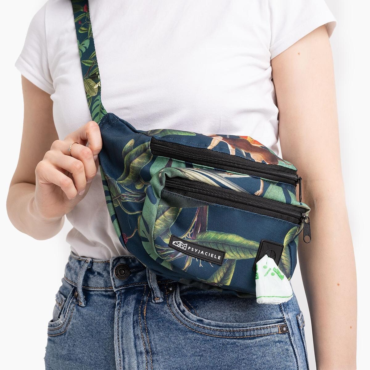 Nerka spacerowa z paskiem z taśmy "Psikolaż"