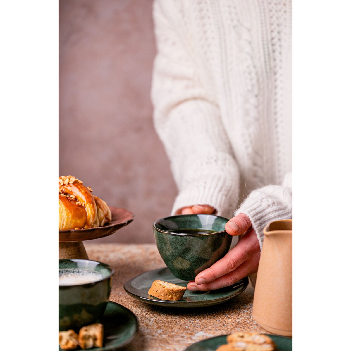 Serwis kawowy Uminami zielony na 12 osób 24 szt. Nowoczesny Do zmywarki Komplet filiżanka i spodek