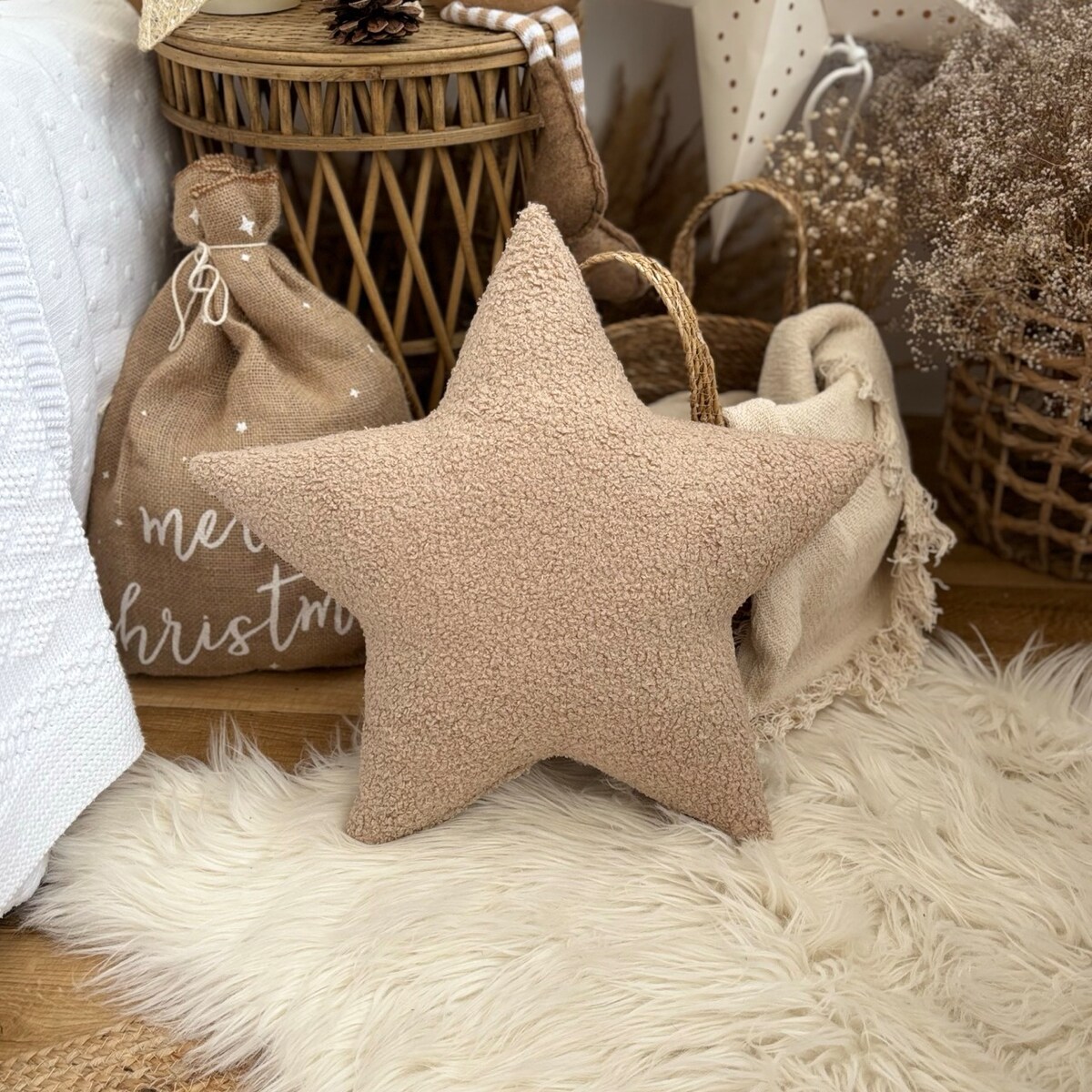 Poduszka Gwiazda boucle beżowa