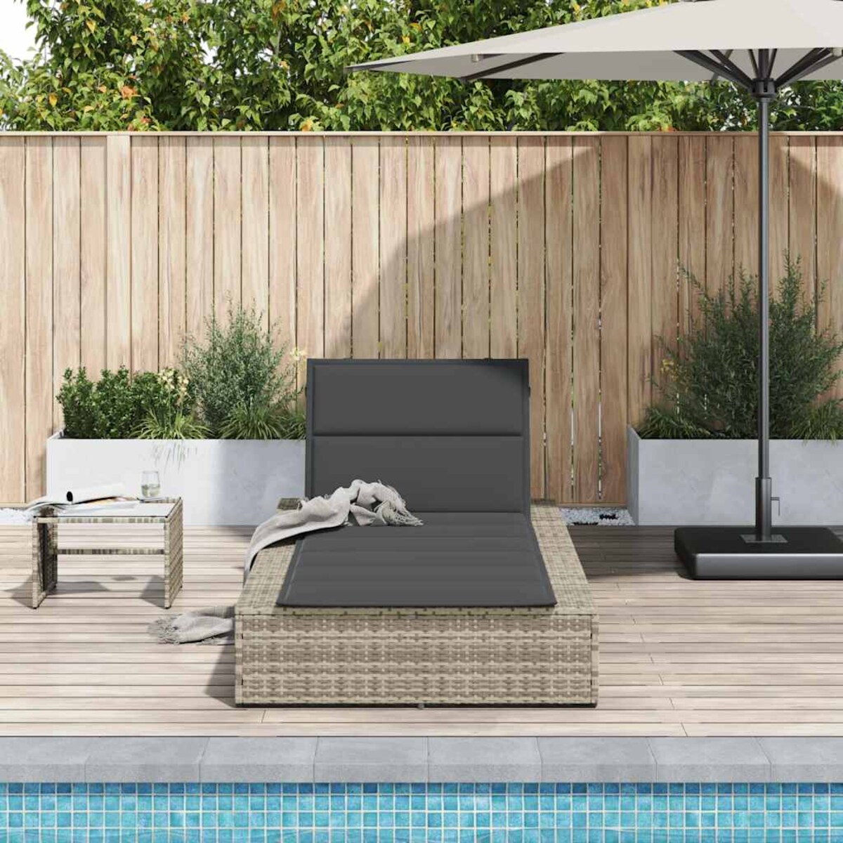 vidaXL Leżak z poduszką pływającą Jasnoszary polirattan