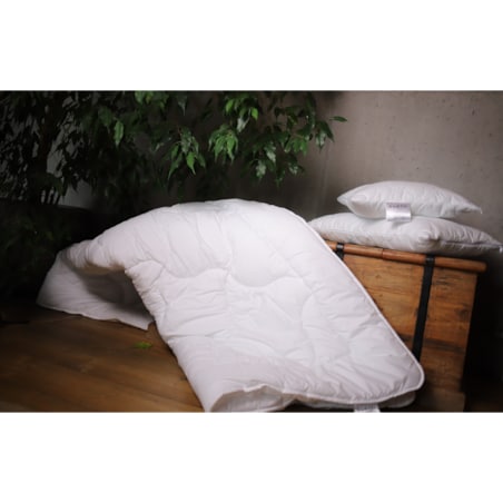 Kołdra całoroczna BAMBOO 200x220 GUENO