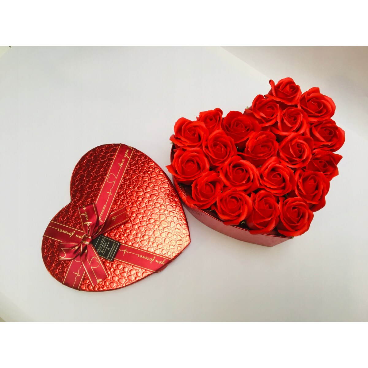 FLOWER BOX serce czerwona róża MYDLANE KWIATY PACHNĄCE prezent kobiet DUŻY