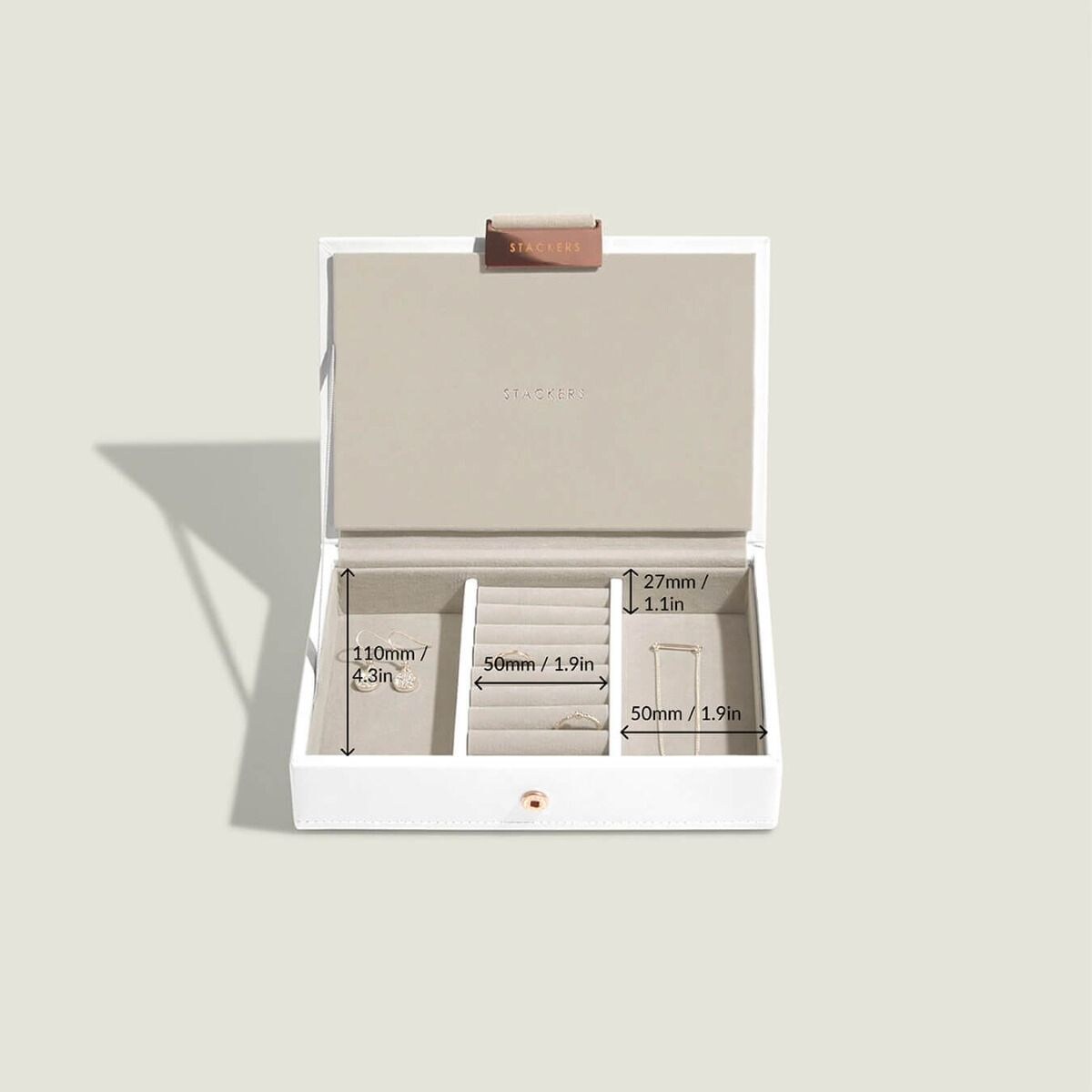 Szkatułka na biżuterię Stackers mini biało-beżowa z pokrywką miedziane zapięcie