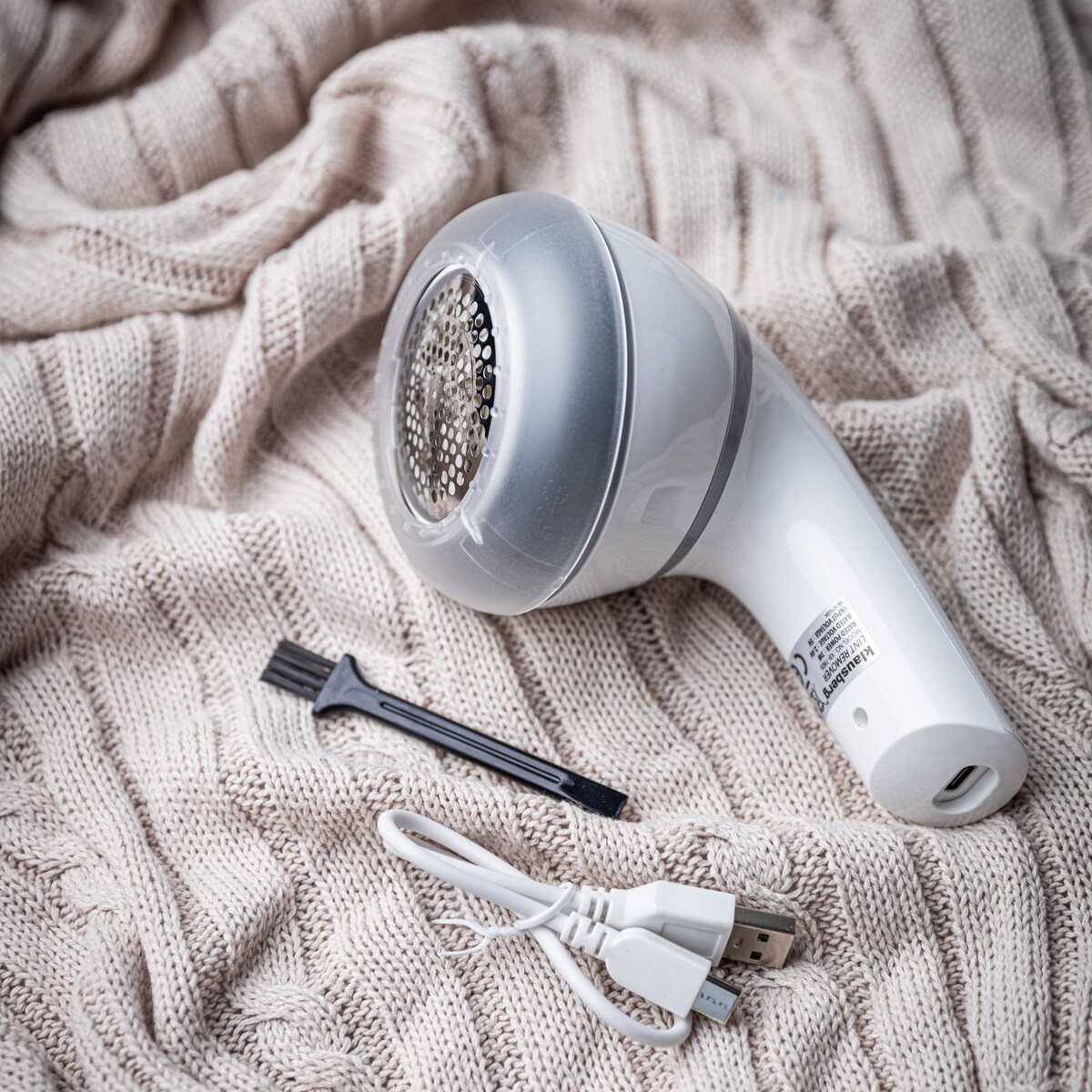 Golarka elektryczna do ubrań odzieży swetrów akumulatorowa KLAUSBERG