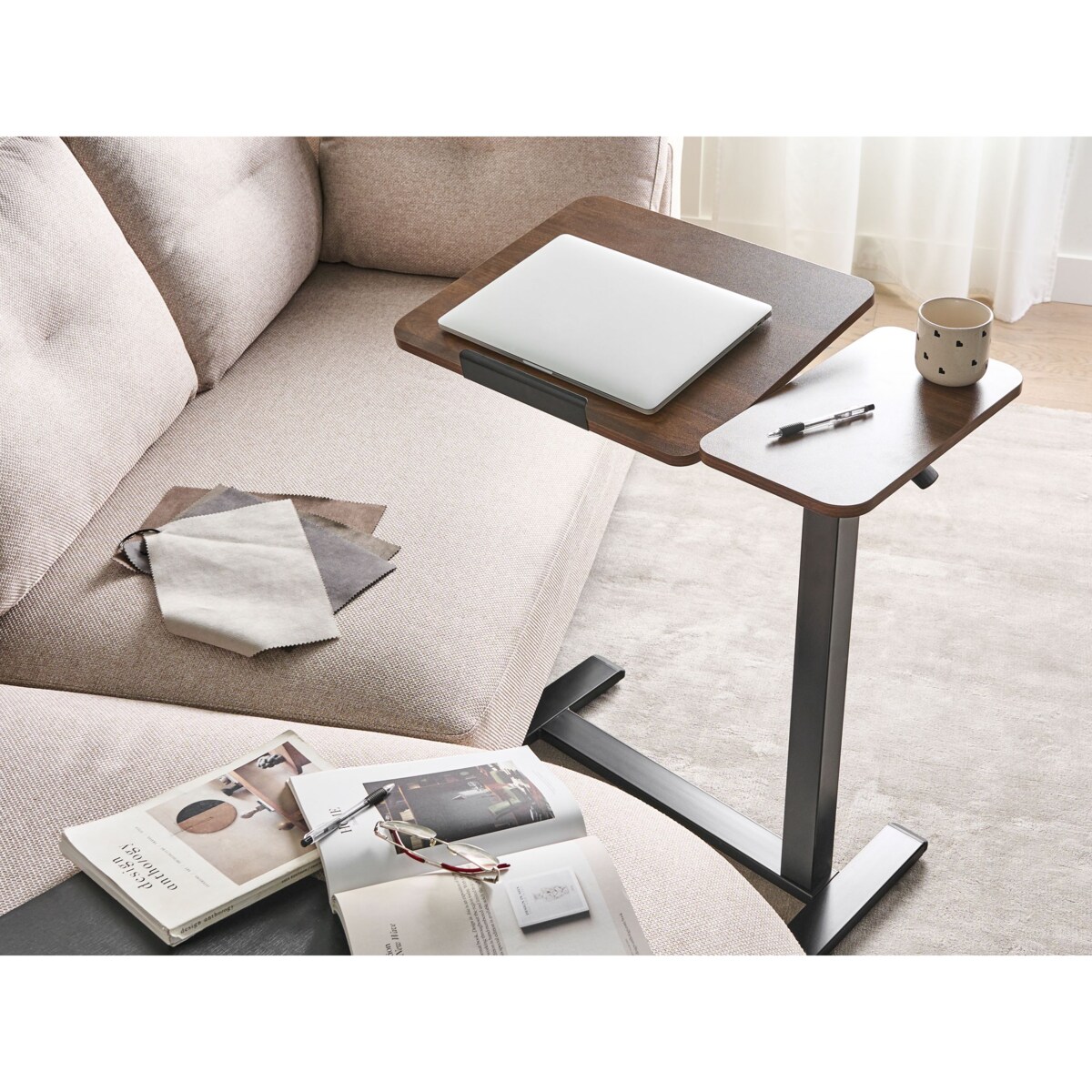 Regulowany stolik pod laptopa SCHOLA Brązowy/ czarny 70 cm 40 cm