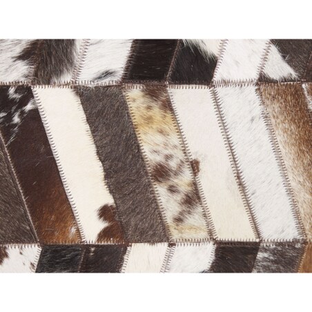 Dywan patchwork skórzany 140 x 200 cm brązowo-biały AKYELE