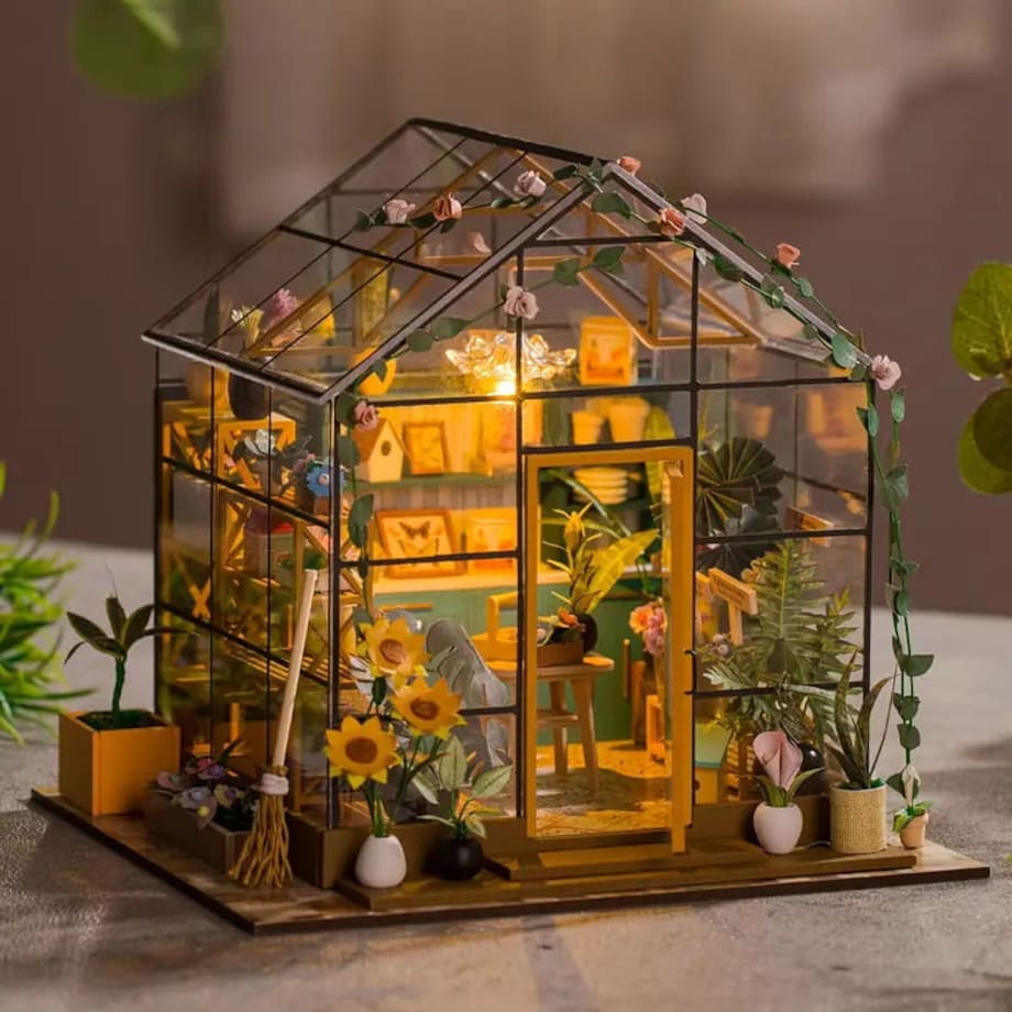 Miniaturowy domek - Kolorowa szklarnia