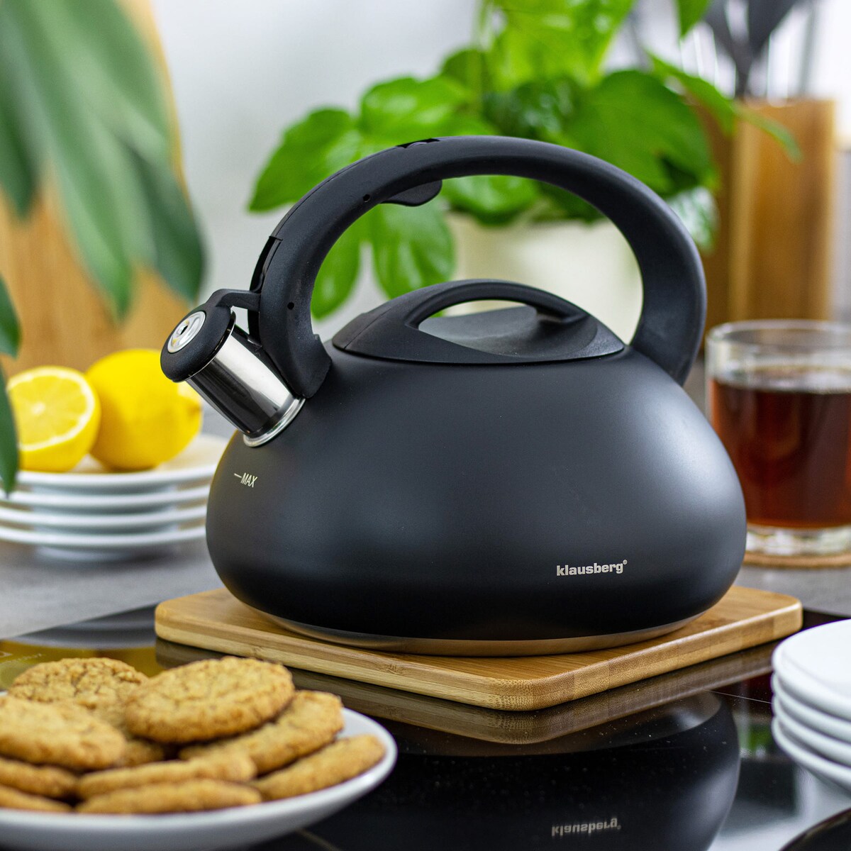 Czajnik stalowy z gwizdkiem czarny 2.7L KLAUSBERG